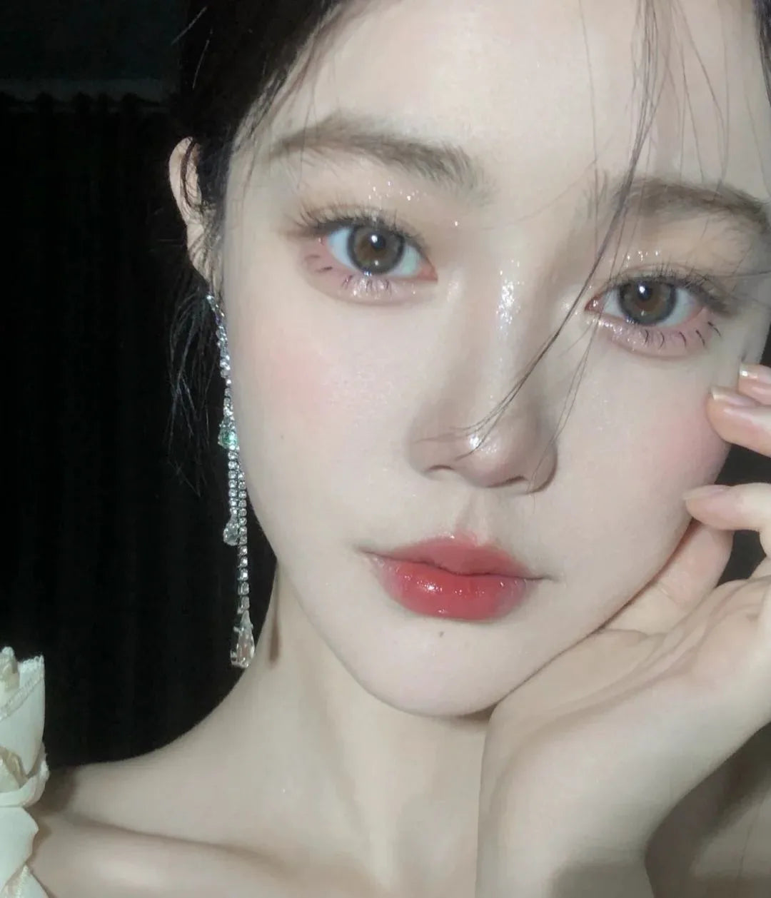 Lying Silkworm-penna – skimrande eyeliner för aegyo sal