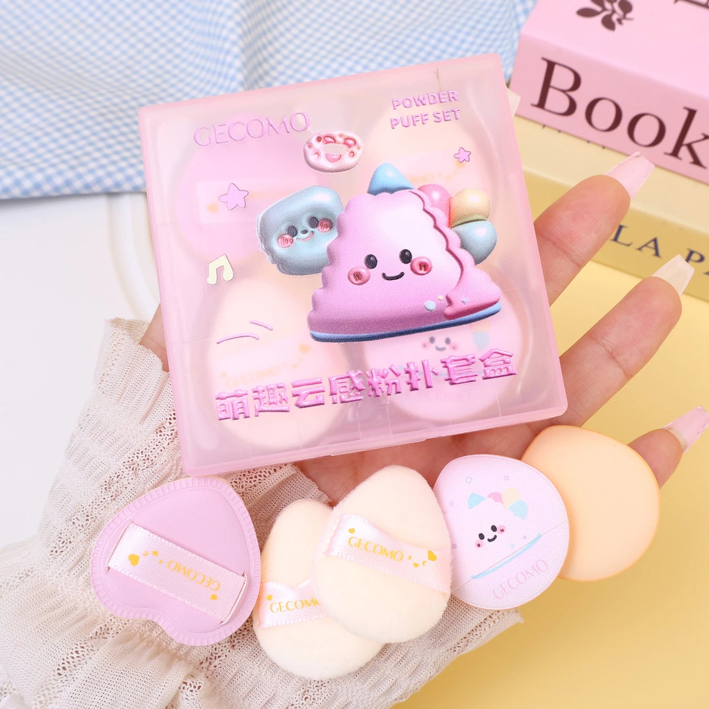 Cute Velvet Powder Puff Set – 5 st mjuka sminksvampar i box för foundation, blush & highlighter