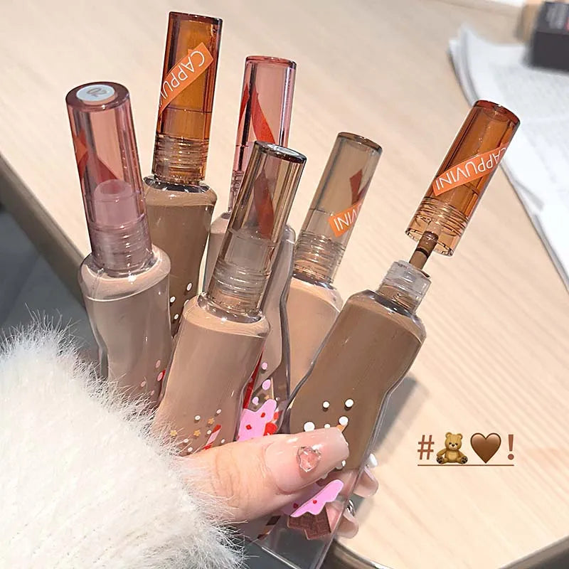 Milk Tea – flytande matt ögonskugga