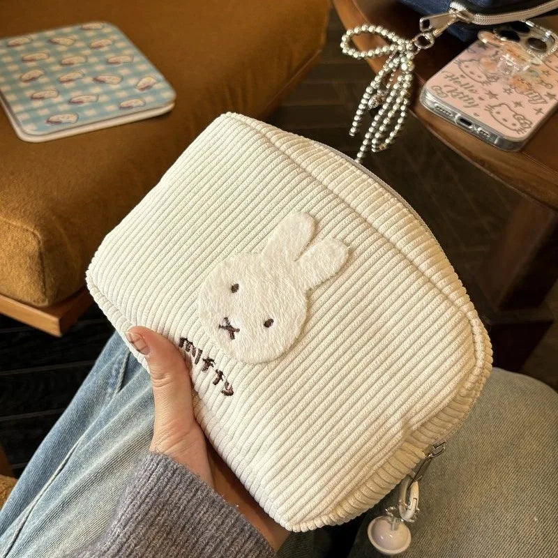 Miffy kanin corduroy-sminkväska – söt och rymlig förvaring