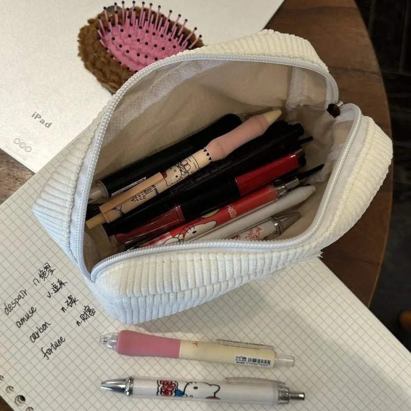 Miffy kanin corduroy-sminkväska – söt och rymlig förvaring