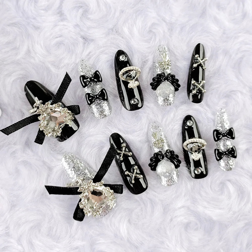 Handgjorda press-on naglar – rosa med svarta rosetter, återanvändbara