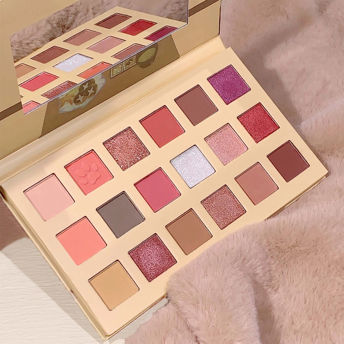 18-färgs Cat Eyeshadow Palette – matt, skimrande & glitter