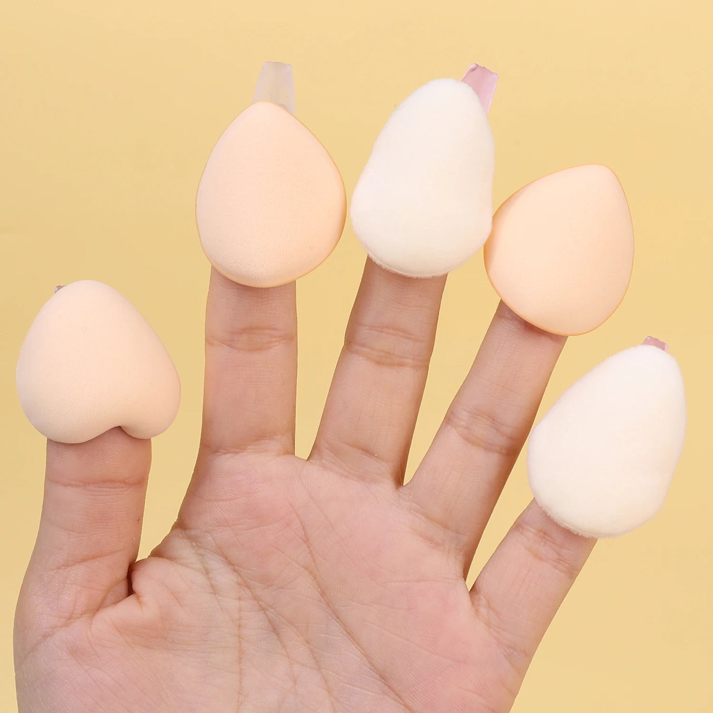 Cute Velvet Powder Puff Set – 5 st mjuka sminksvampar i box för foundation, blush & highlighter