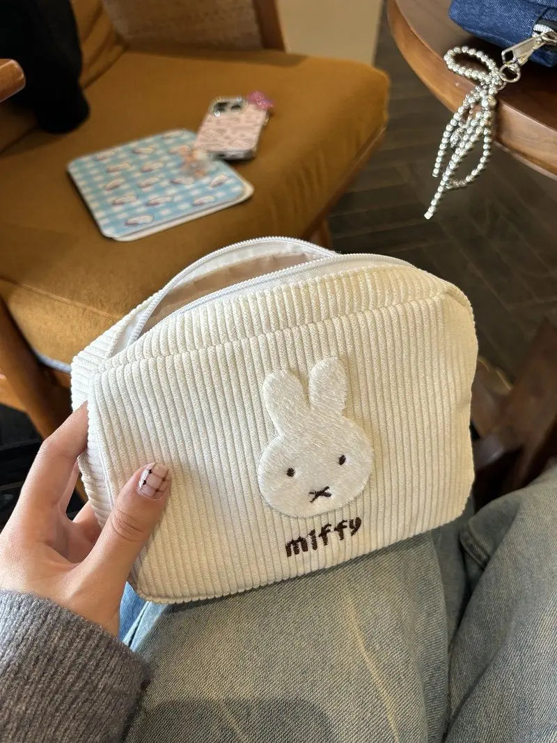 Miffy kanin corduroy-sminkväska – söt och rymlig förvaring