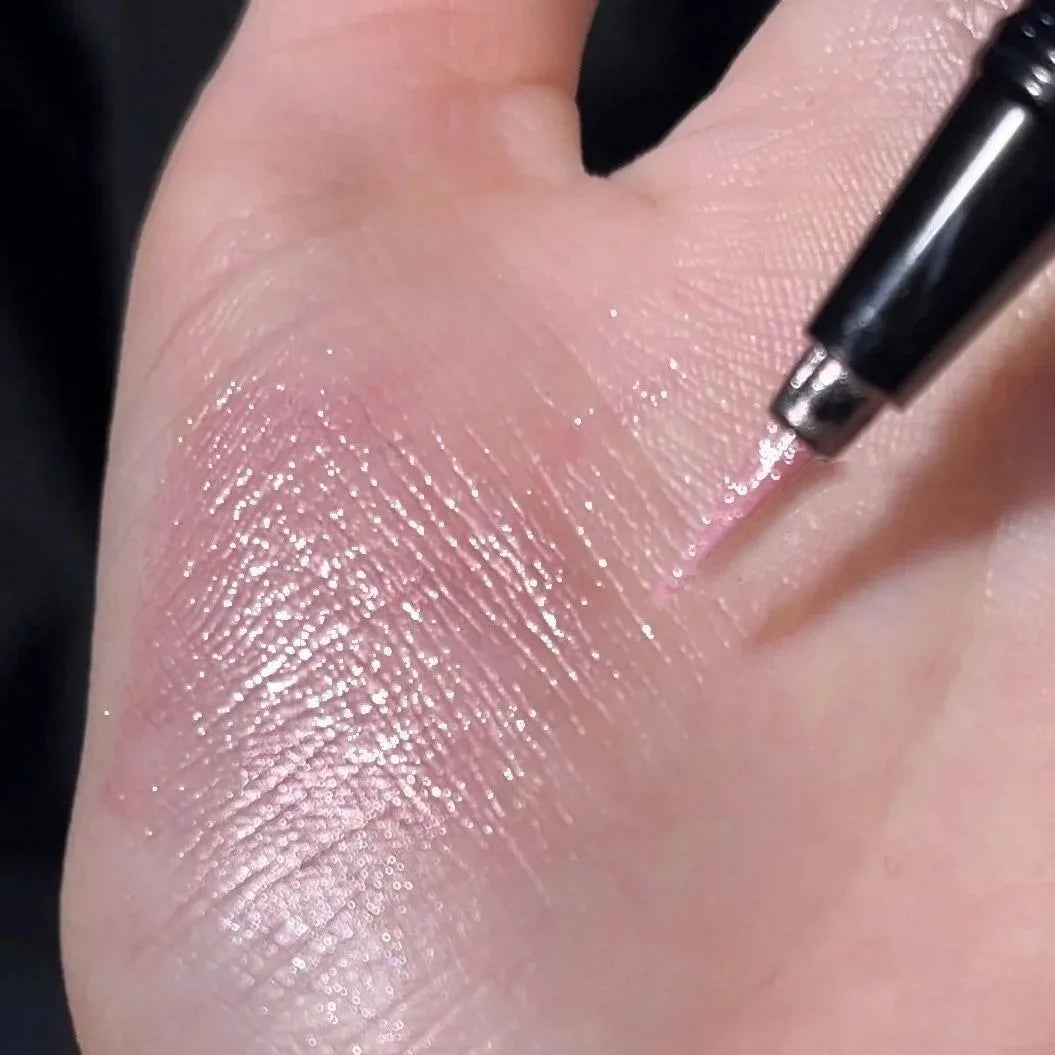 Lying Silkworm-penna – skimrande eyeliner för aegyo sal