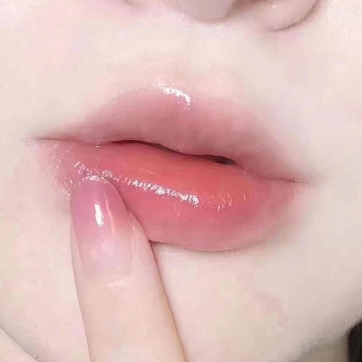 Lip Plump Serum – återfuktande läppserum som ger volym, glans & minskar fina linjer