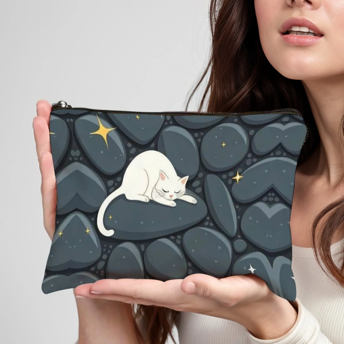White Cat Cosmetic Pouch – drömmig sminkväska för kattälskare