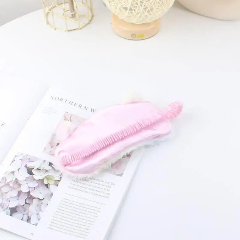 Kawaii plush sovmask – mjuk ögonmask i sidenimitation