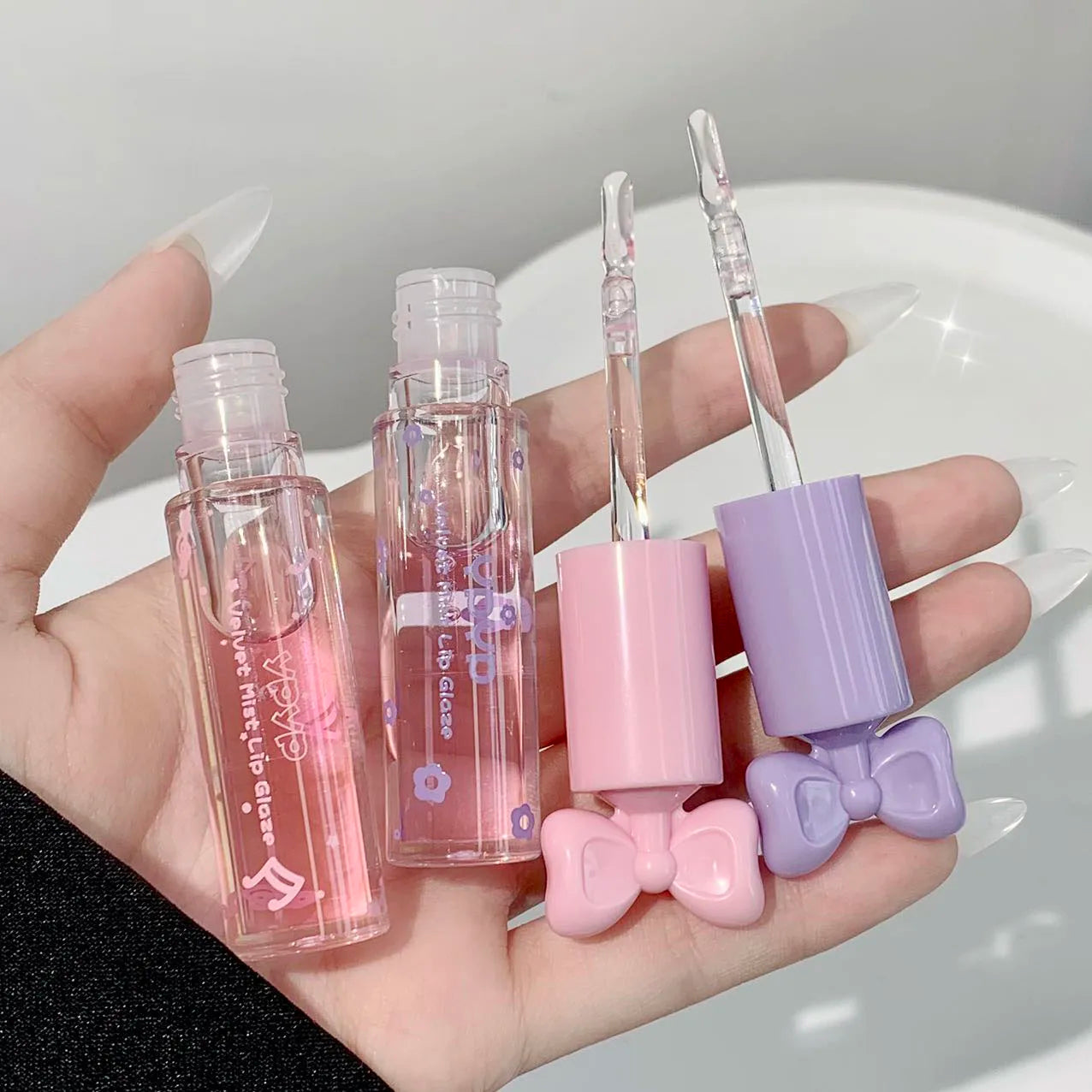 2-delat lip care set – återfuktande lip gloss & lip mask med persikoessens